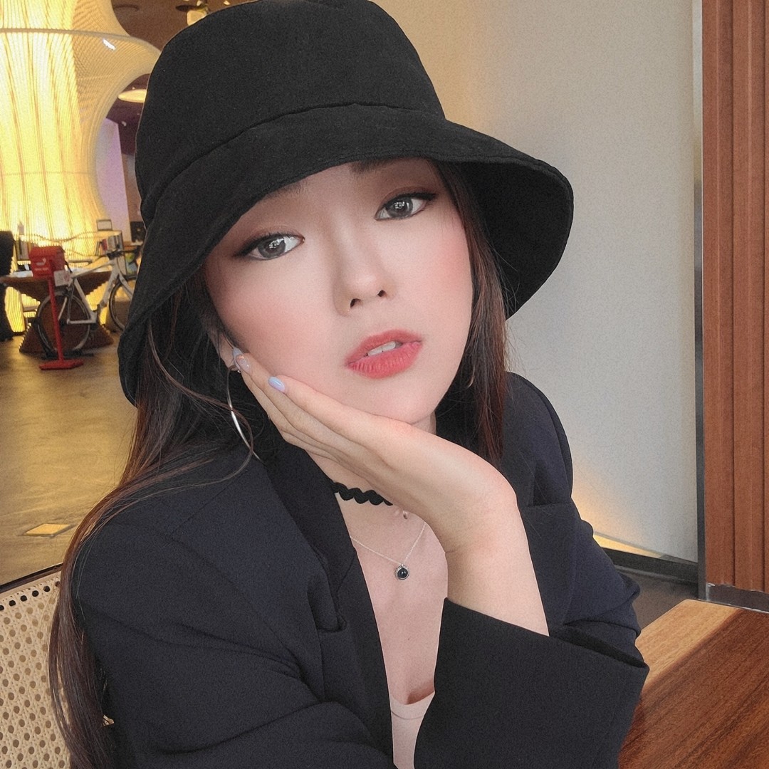 인플루언서 프로필